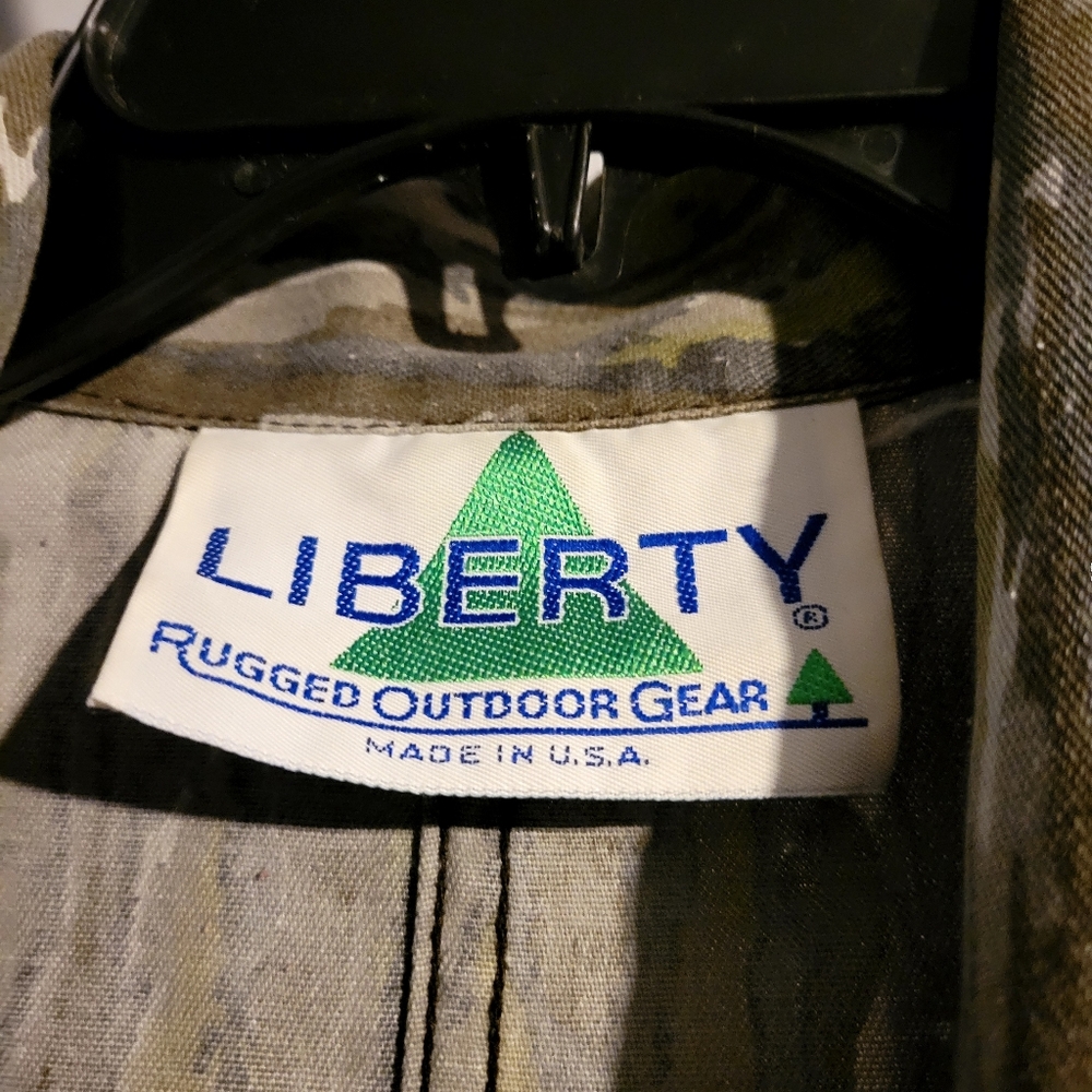 Men's shirt